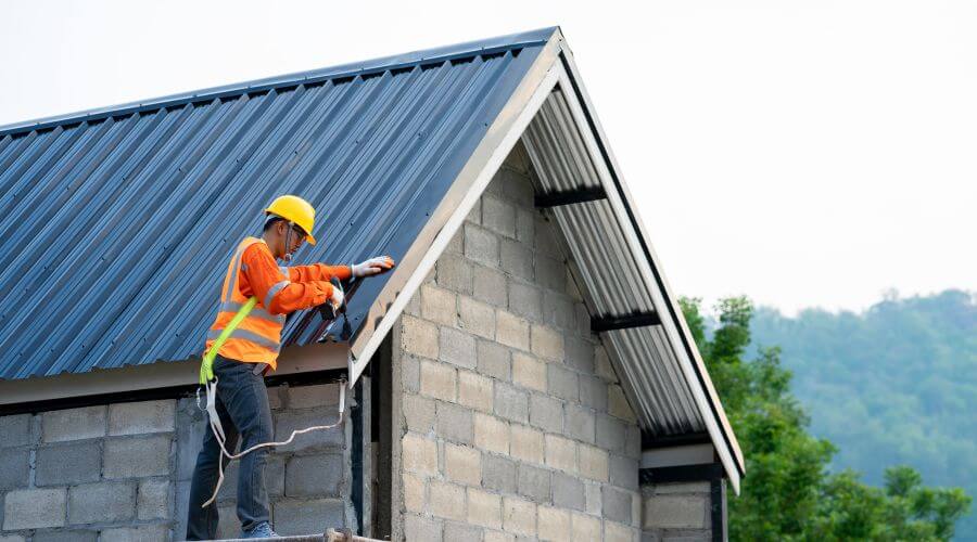 Expert Emergency Roof Repairs services in Rensselaer, NY